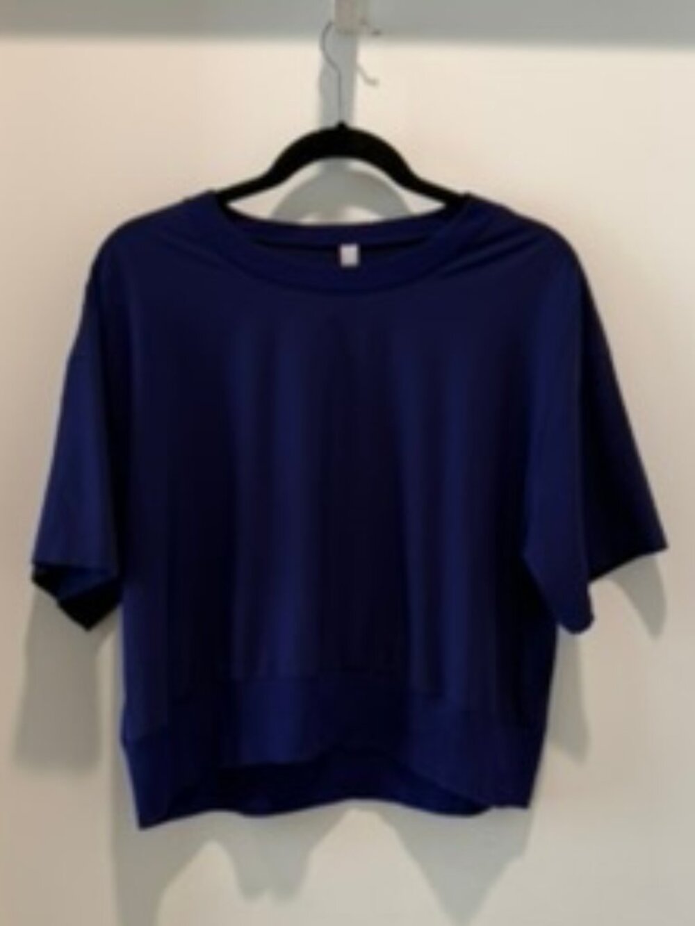 Athleta Zephyr Cropped Crew Tee Dark Plum Size M
